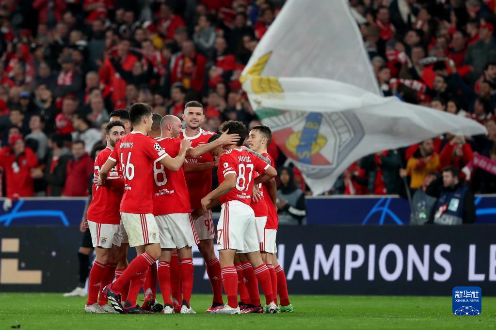 体育直击CBA：北控击败广州 赢得关键卡位战